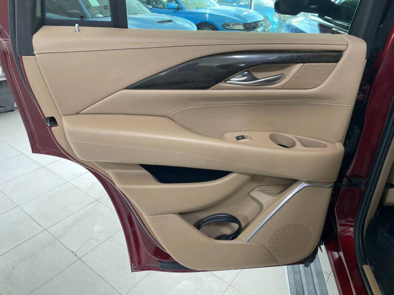 2018 Cadillac Escalade Platinum