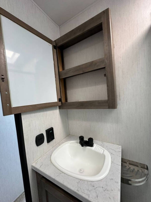 2022 Forest River Vengeance Rogue 26VKS