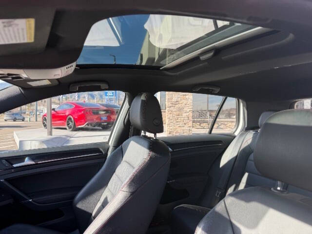 2016 Volkswagen Golf GTI SE