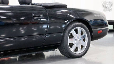 2002 Ford Thunderbird Deluxe