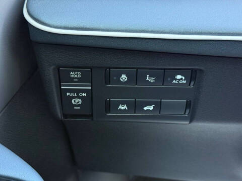 2026 Nissan LEAF Platinum+