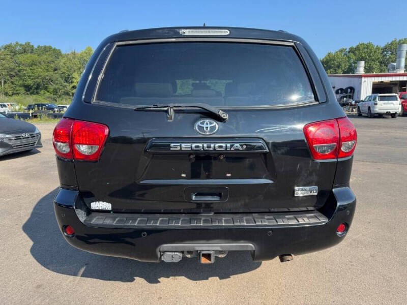 2013 Toyota Sequoia SR5