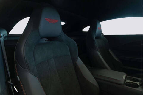2025 Aston Martin Vantage