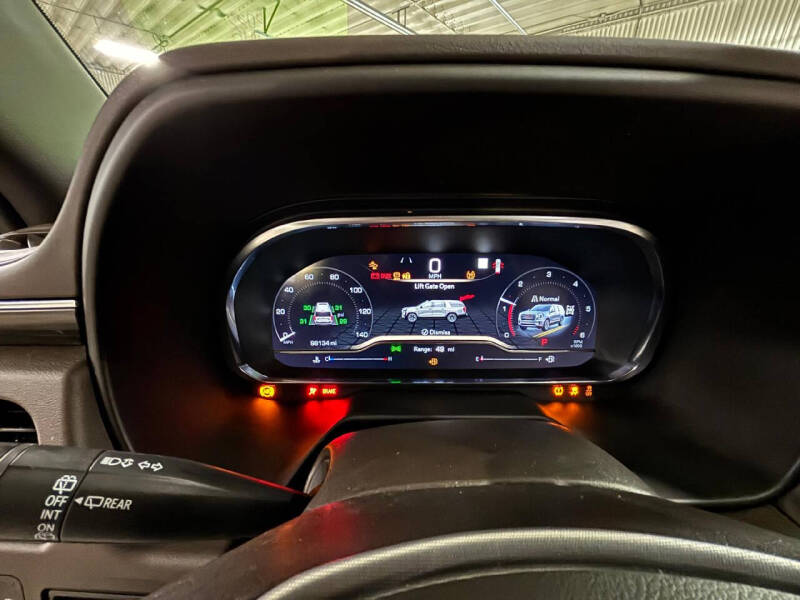 2022 GMC Yukon XL SLT