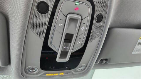 2024 Audi A4 quattro Premium Plus 40 TFSI