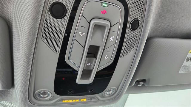 2024 Audi A4 quattro Premium Plus 40 TFSI