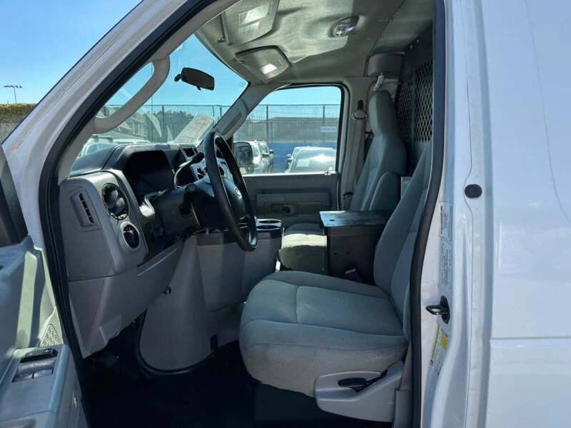2013 Ford E-Series E-150