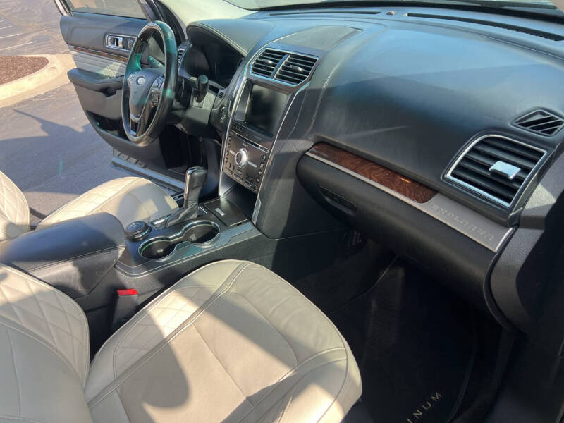 2016 Ford Explorer Platinum