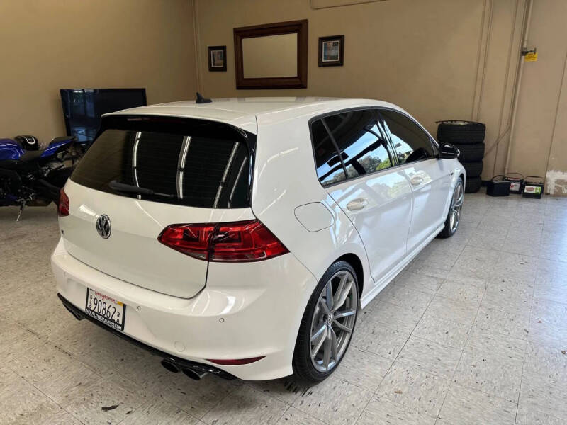 2017 Volkswagen Golf R 4Motion