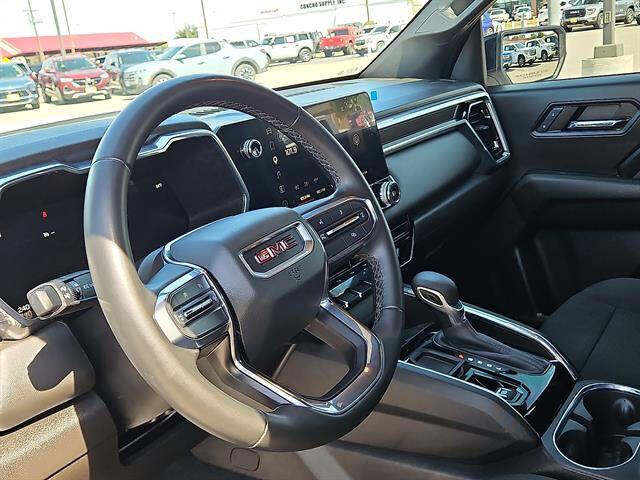 2024 GMC Canyon Elevation