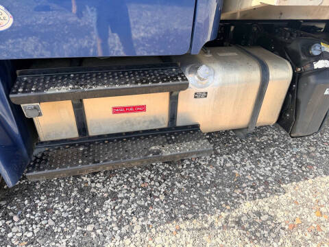 2020 Freightliner M2 106