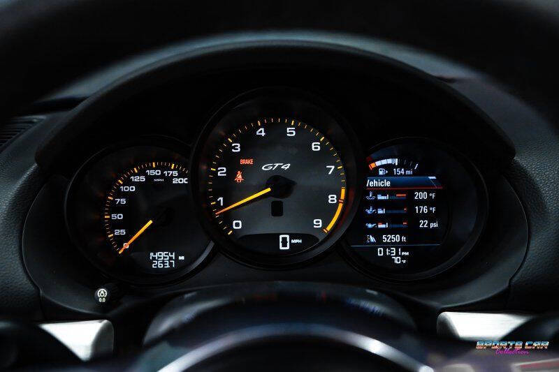 2016 Porsche Cayman GT4