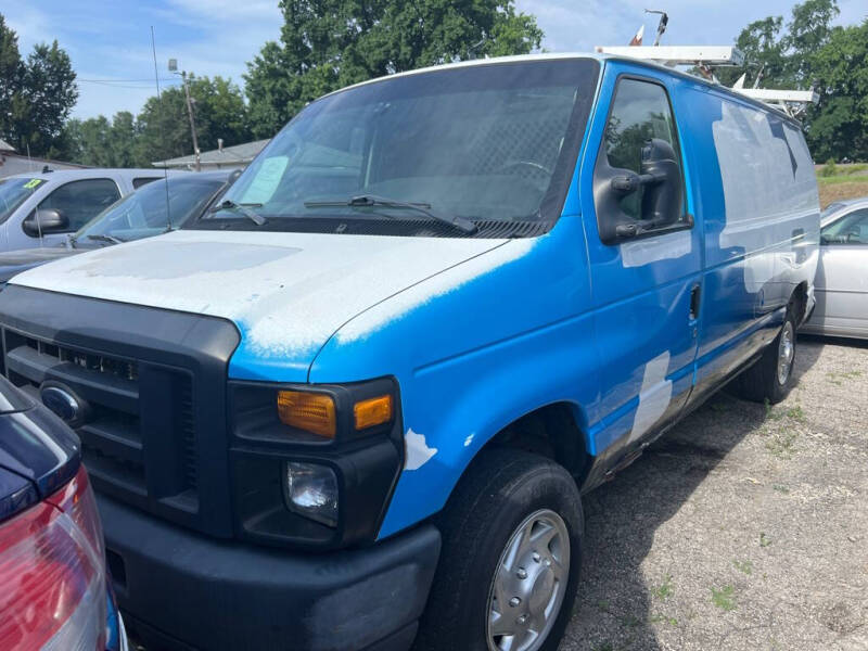 2013 Ford E-Series E-150 Van's photo