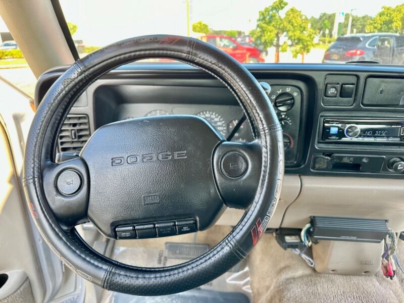 1996 Dodge RAM 100 Pickup - $11,995