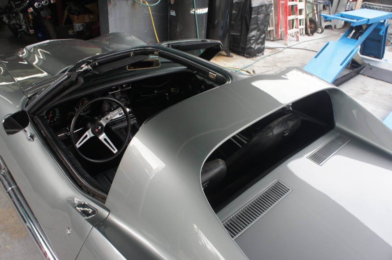 1970 Chevrolet Corvette 33