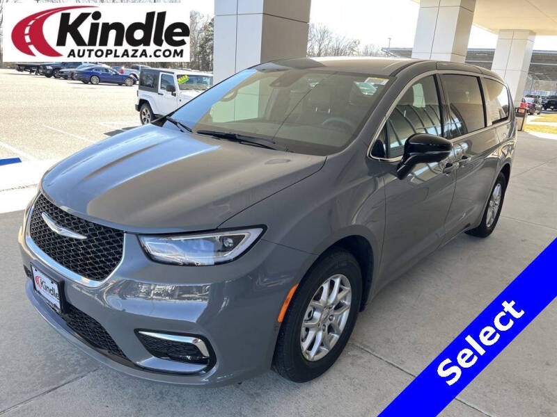 2025 Chrysler Pacifica for sale at Kindle Auto Plaza in Cape May Court House NJ