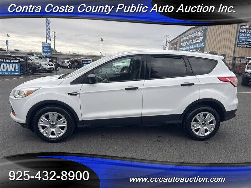2016 Ford Escape S