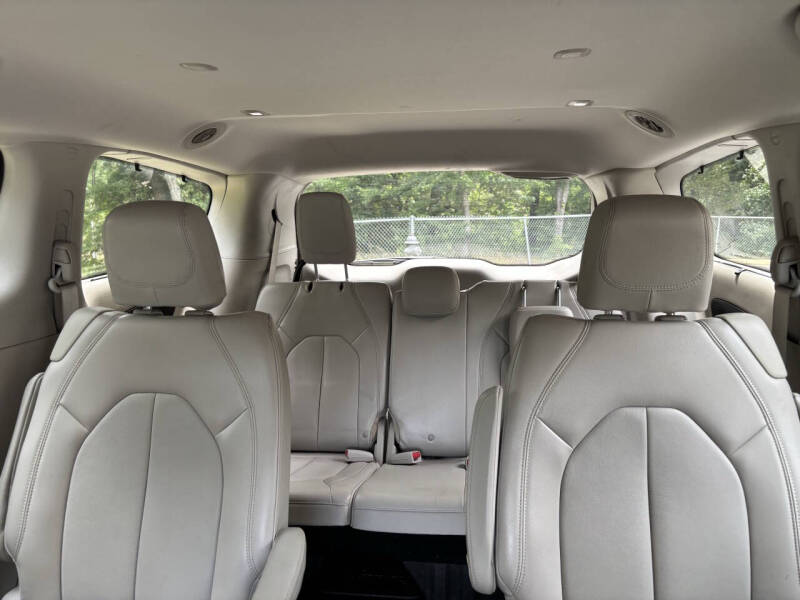 2017 Chrysler Pacifica Touring Plus