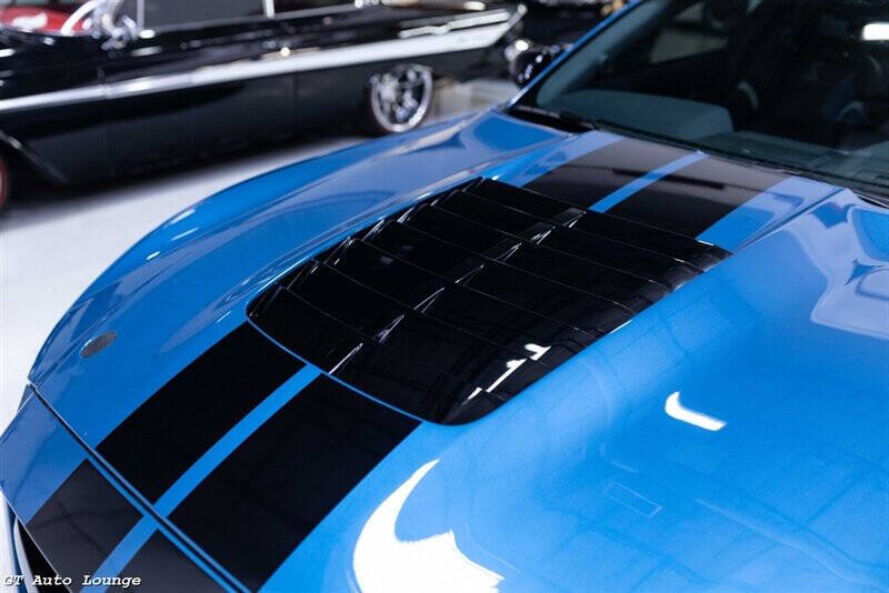 2020 Ford Mustang 24