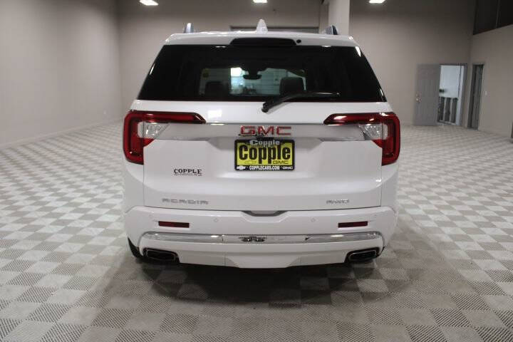 2023 GMC Acadia Denali
