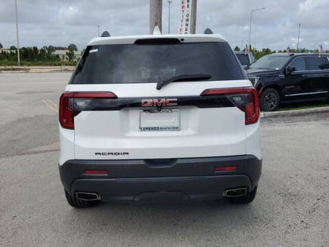 2023 GMC Acadia SLT