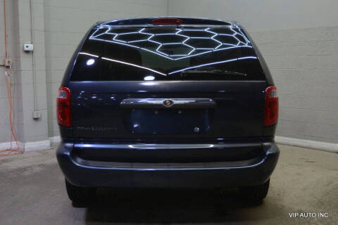 2006 Chrysler Town and Country