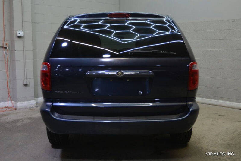 2006 Chrysler Town and Country
