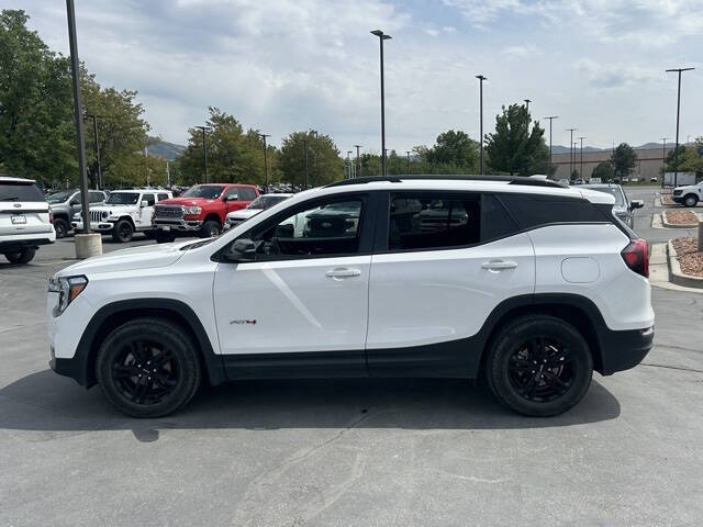 2023 GMC Terrain AT4