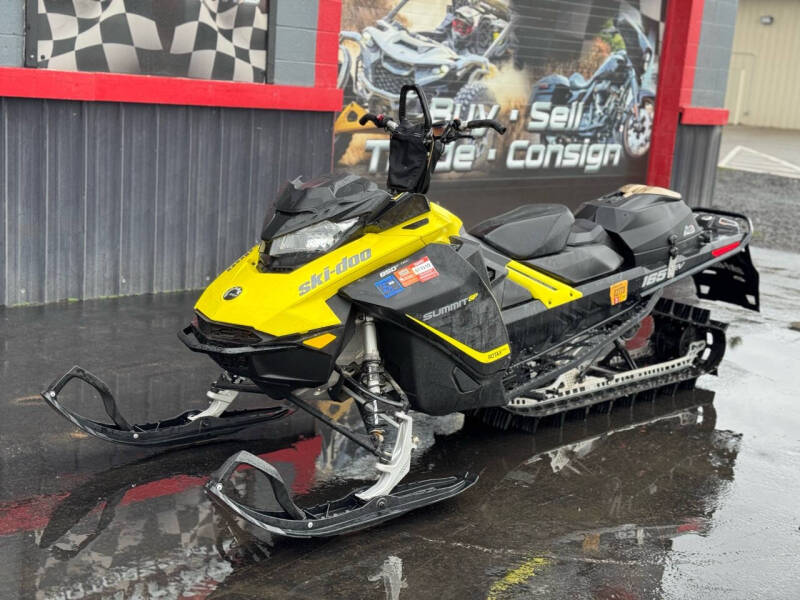 2017 Ski-Doo Summit 850 SP 165
