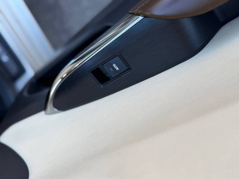 2014 Toyota Avalon Limited