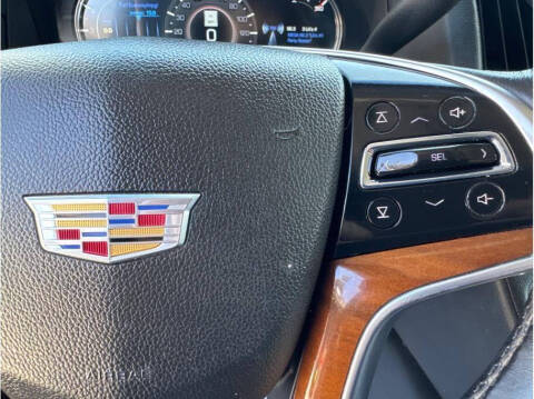 2017 Cadillac Escalade Luxury