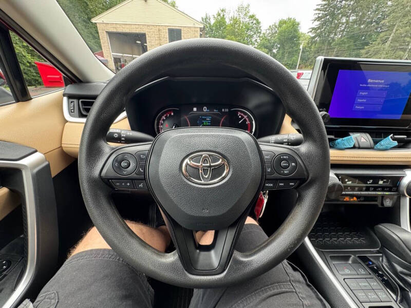 2023 Toyota RAV4 LE