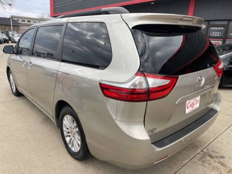 2016 Toyota Sienna