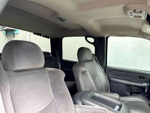 2004 GMC Sierra 2500HD