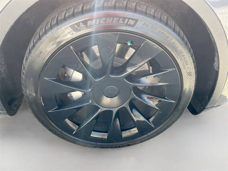 2022 Tesla Model Y Long Range