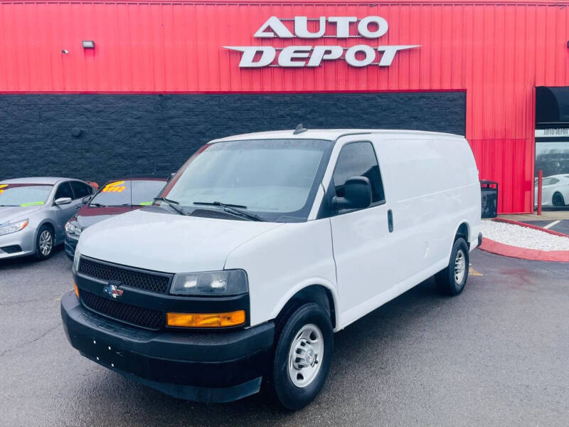2023 Chevrolet Express 2500