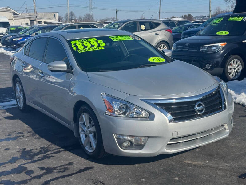 2013 Nissan Altima for sale at Premium Motors in Louisville KY