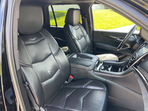 2017 Cadillac Escalade Platinum