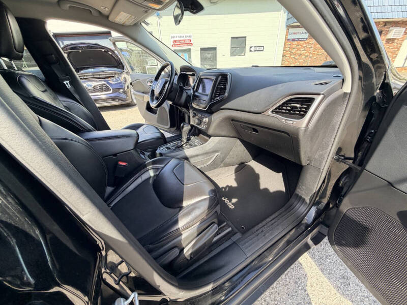 2019 Jeep Cherokee Latitude Plus