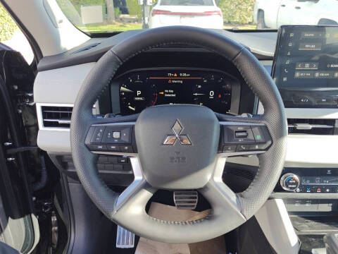 2025 Mitsubishi Outlander SEL