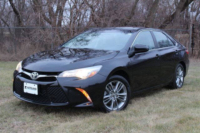 2015 Toyota Camry for sale at AutoLand Outlets Inc in Roscoe IL