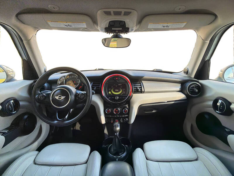 2016 MINI Hardtop 4 Door Cooper
