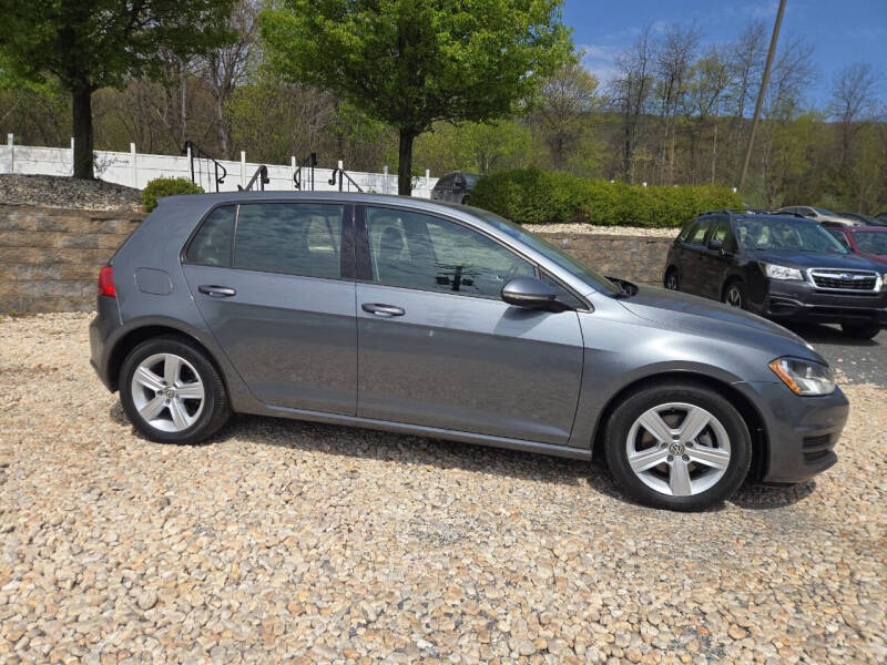 2017 Volkswagen Golf TSI S