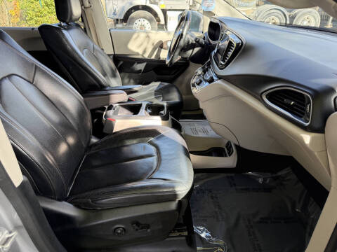 2018 Chrysler Pacifica Touring L Plus