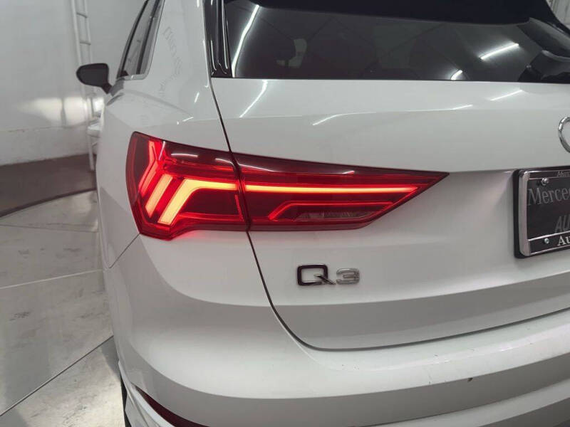 2020 Audi Q3 quattro Premium 45 TFSI