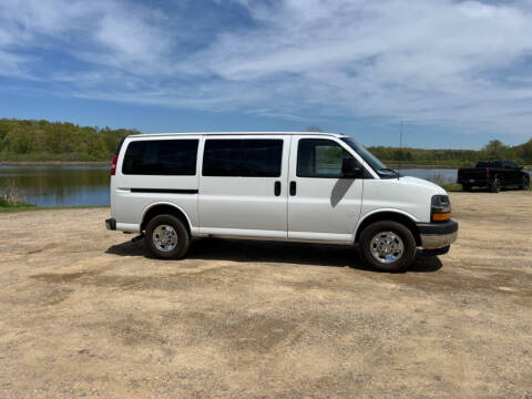 2017 Chevrolet Express LT 2500