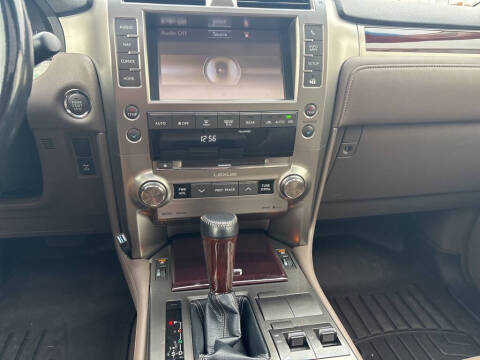 2017 Lexus GX 460