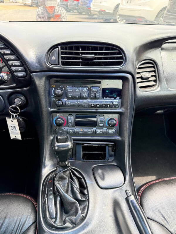 2004 Chevrolet Corvette