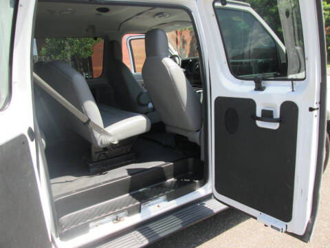 2010 Ford E-Series E-350 SD XL
