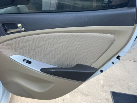 2014 Hyundai Accent GLS